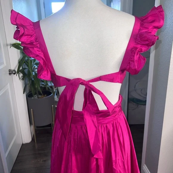 NWT 68062 Mac Duggal Ieena Cut-Out Ruffled Satin Gown Size 6